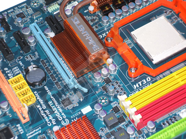 sideport gigabyte amd790gx puissance-pc