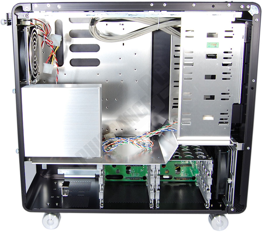 lian li pc v1000z interieur