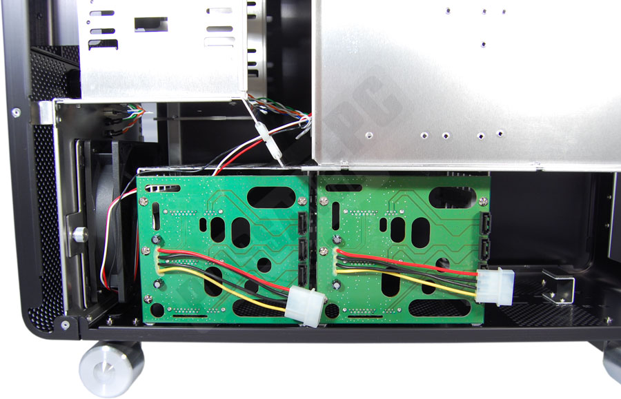 lian li pc v1000z int&eacute;rieur bas de dos