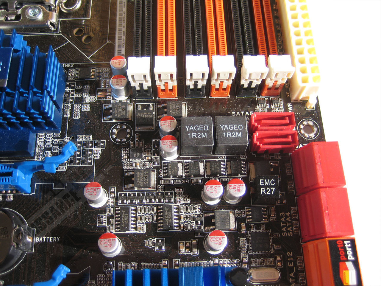 Comparatif cartes mères X58 photo Asus P6T SATA2