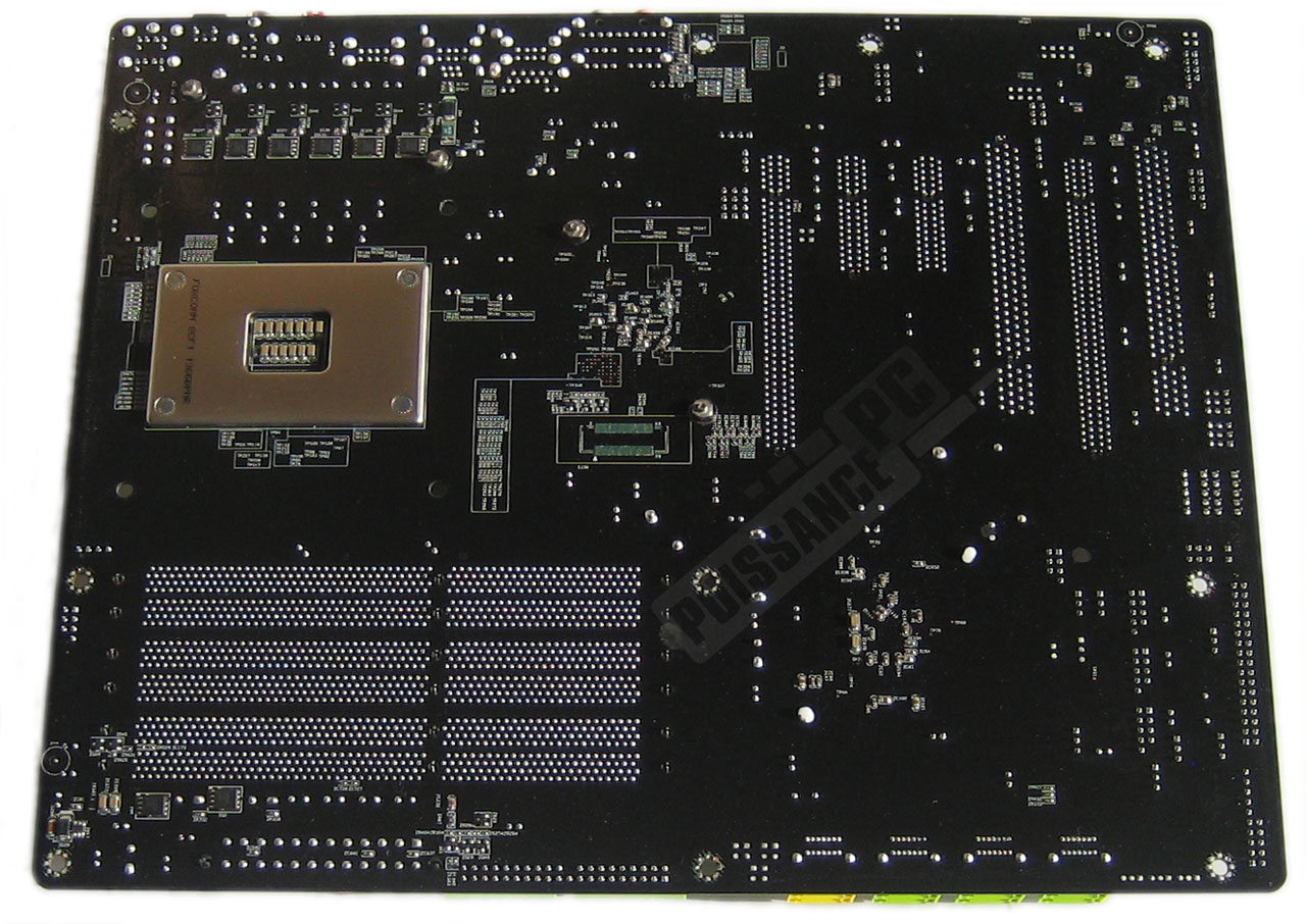 Comparatif cartes m&egrave;res X58 photo DFI