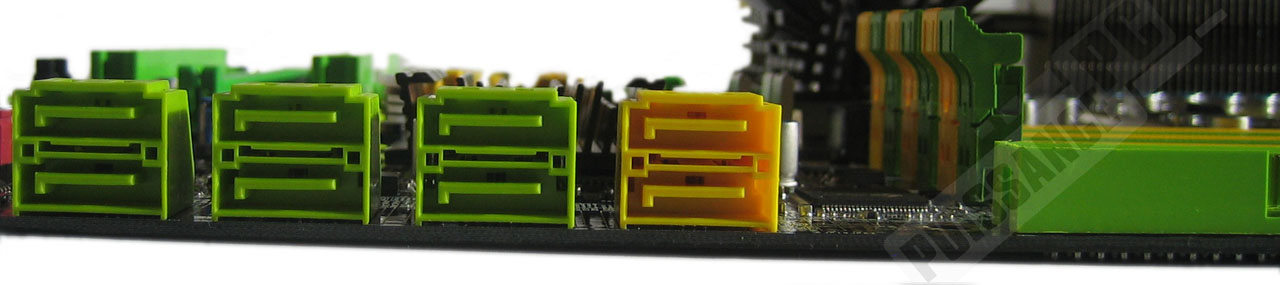 Comparatif cartes m&egrave;res X58 photo DFI