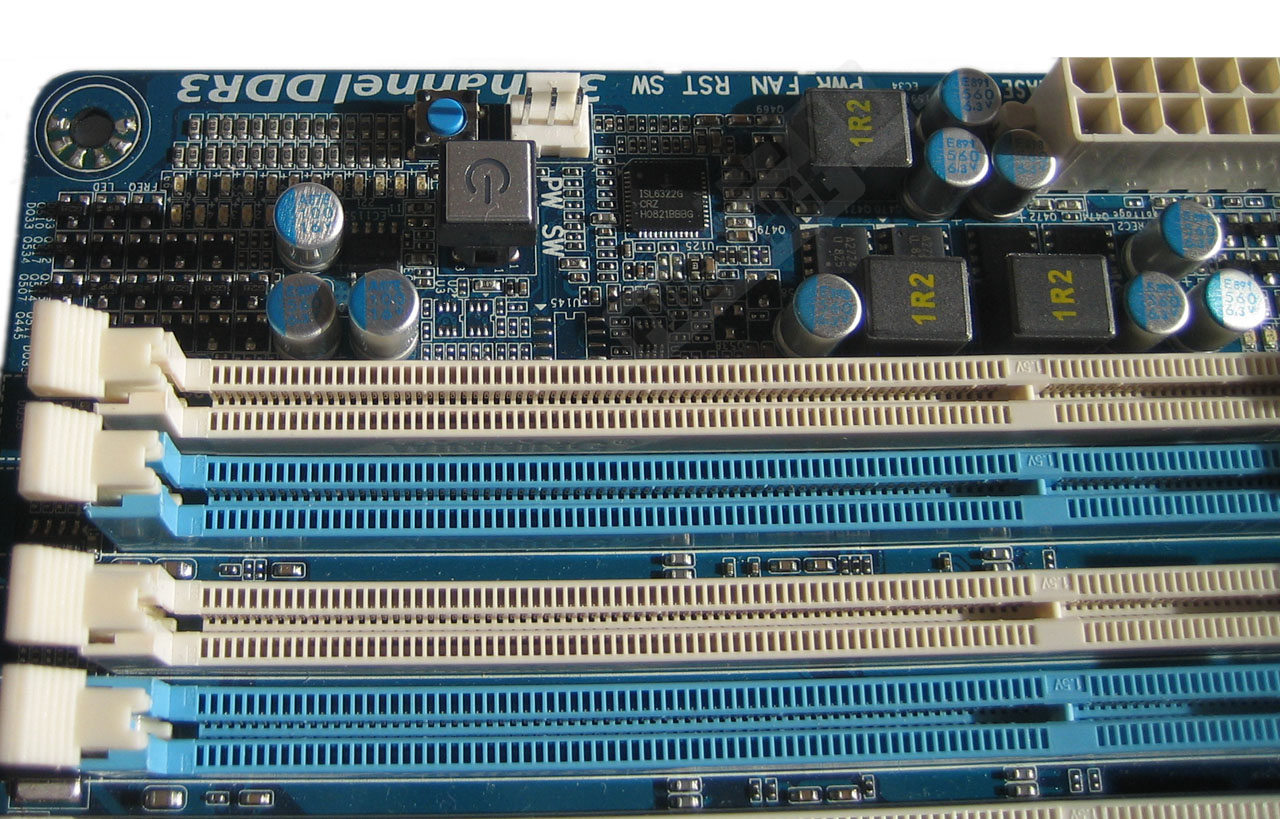 Comparatif cartes m&egrave;res X58 photo Gigabyte