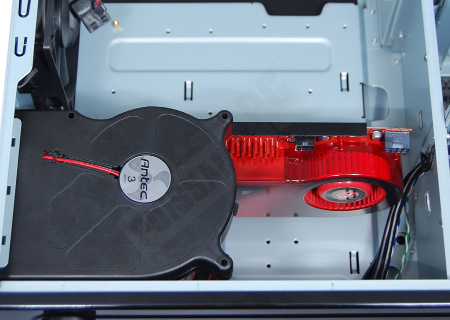 Antec Sonata Elite montage carte graphique blower