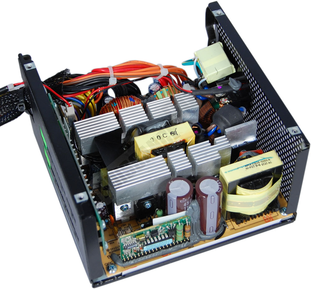 cooler master real power m520 int&eacute;rieur