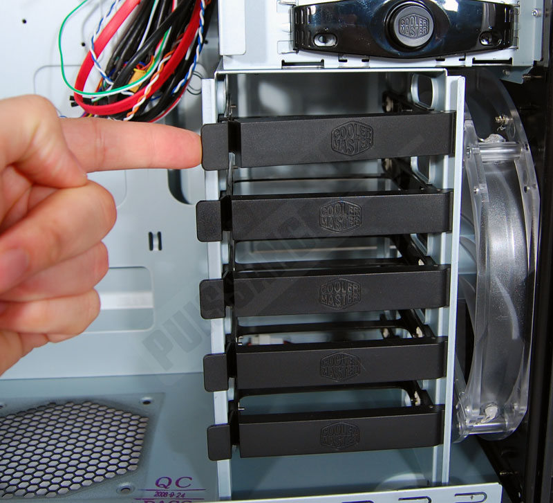 Cooler Master HAF 932 fixations DD