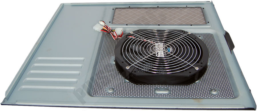 Cooler Master HAF 932 panneau gauche