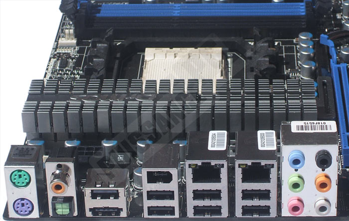 msi 790fx gd70 panel arri&egrave;re puissance-pc