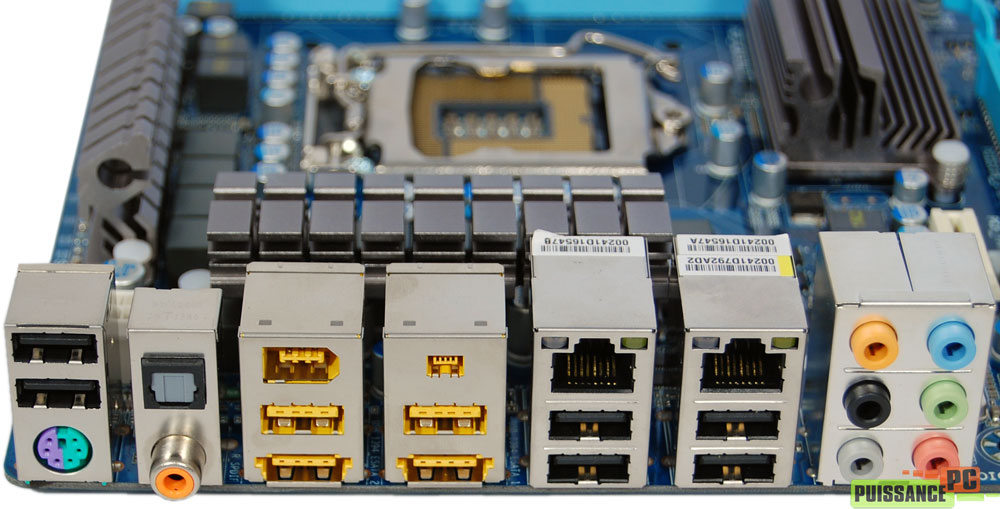 Gigabyte P55-UD5 connectiques