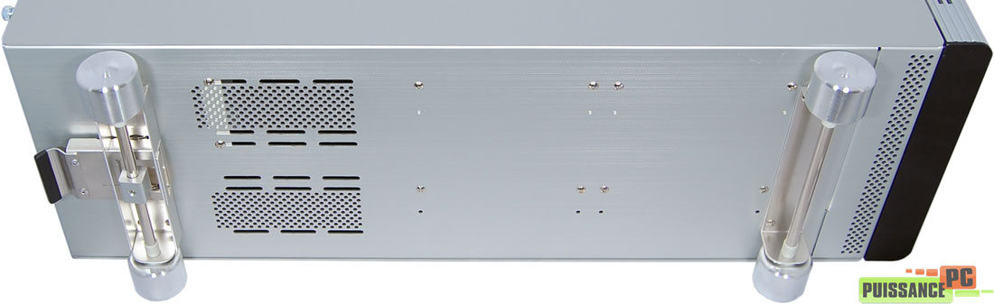 Lian Li PC-V2110 pieds