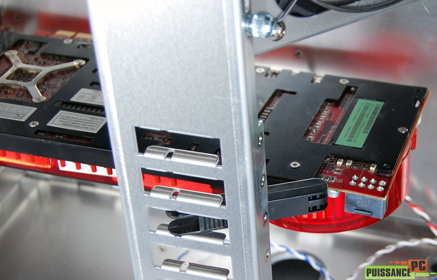 Lian Li PC-V2110 montage carte graphique blower