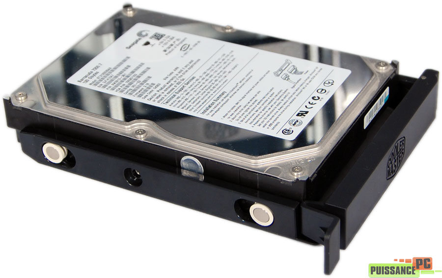 Cooler Master ATCS 840 fixations disques durs suite