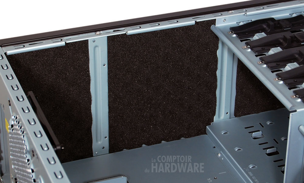 Cooler Master Sileo 500 intérieur haut