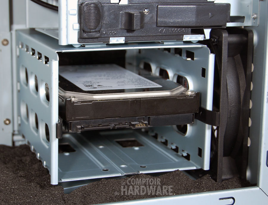 Cooler Master Sileo 500 montage disques durs suite