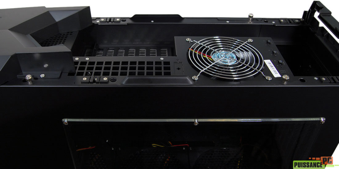 Silverstone Raven 2 ouverture