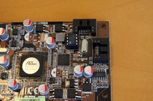 asus_usb3_sata6_expansion_card_3.jpg