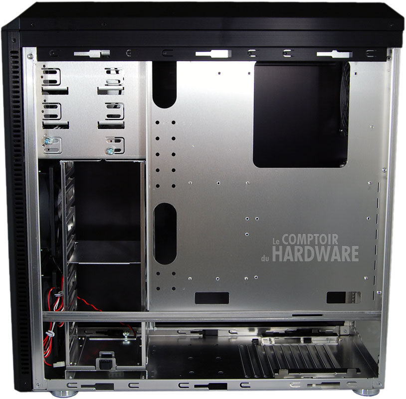 Lian Li PC-B25F intérieur dos