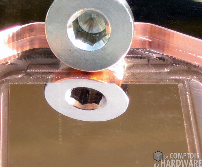 aquagrafx GTX480 : surface contact