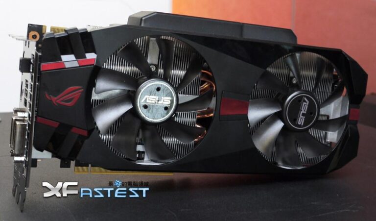 Asus GTX 580 Matrix vue cote