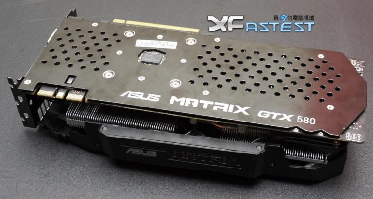 Asus GTX 580 Matrix vue dessous