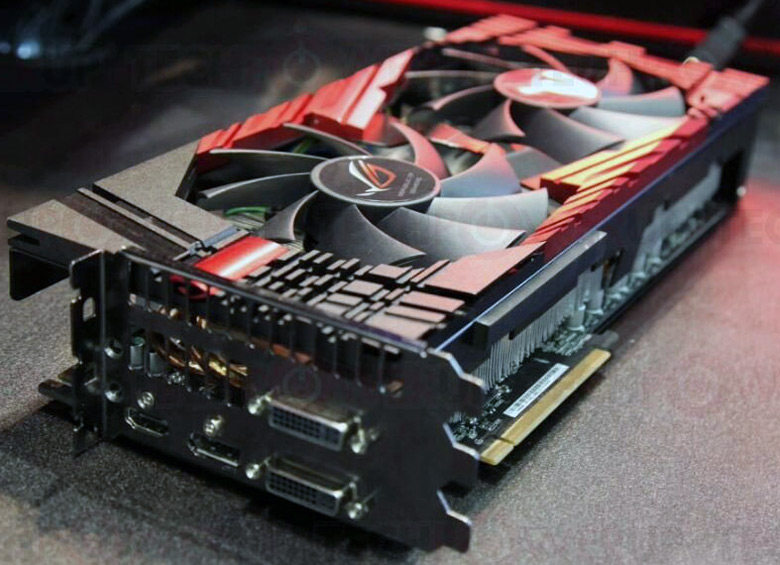 ASUS Mars 2 Computex côté