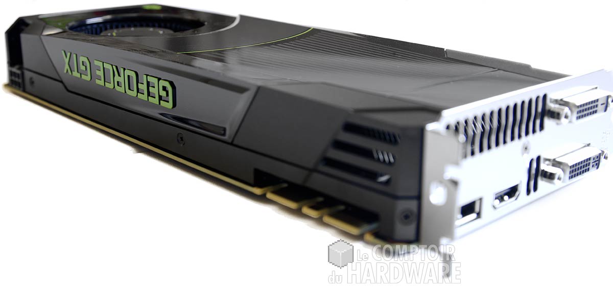 nVIDIA GTX 680 : 3 quarts haut