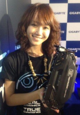 gigabyte_gtx680_soc_windforce5x_2.jpg