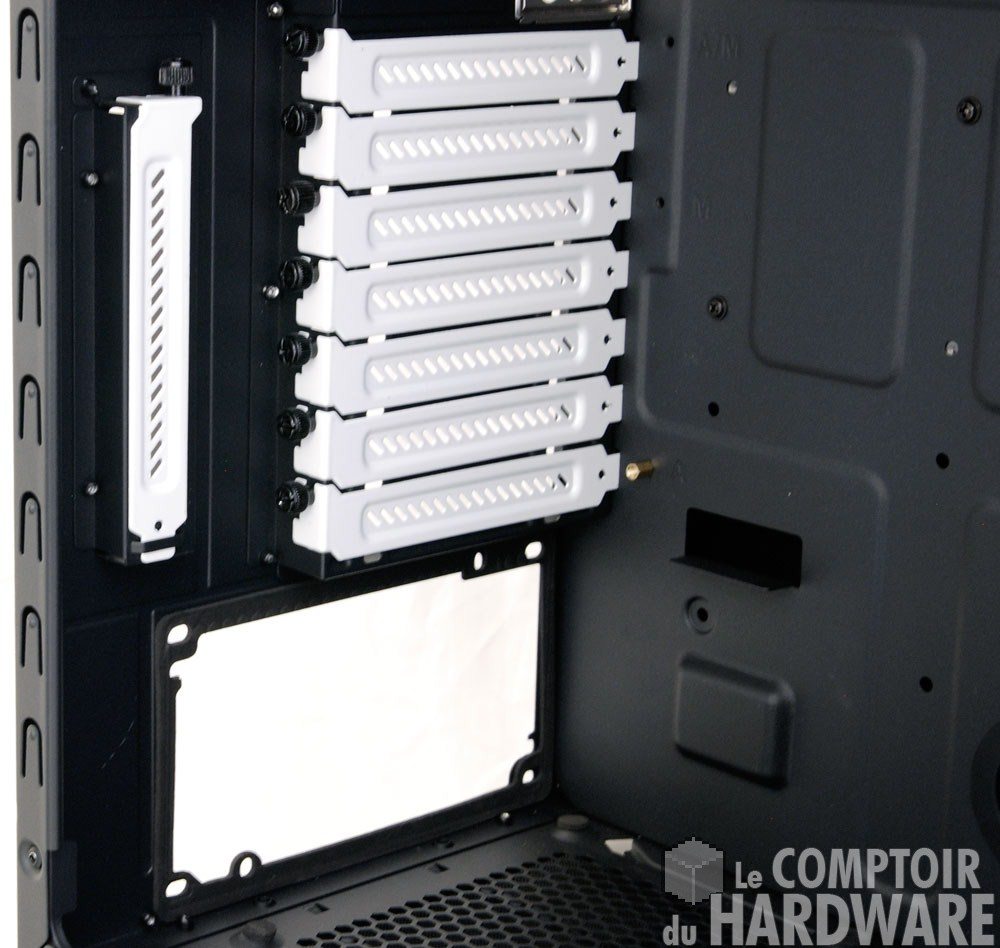 Alim et slots dextension sur Define R4