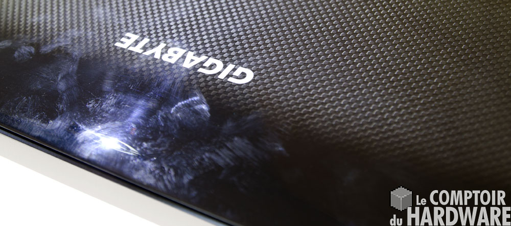 gigabyte x11 - monsieur, vos papiers SVP