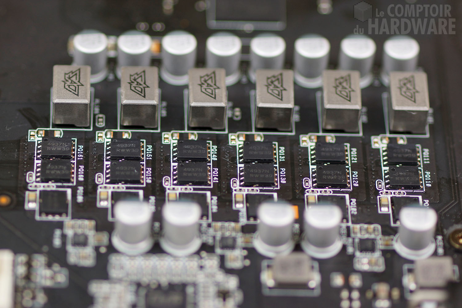 Asus GTX 660 DirectCU II TOP : étage dalimentation