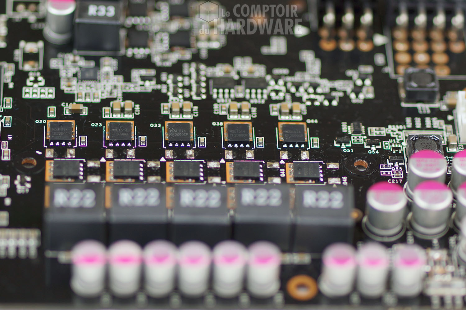 Point of View GTX 680 TGT Beast : étage dalimentation