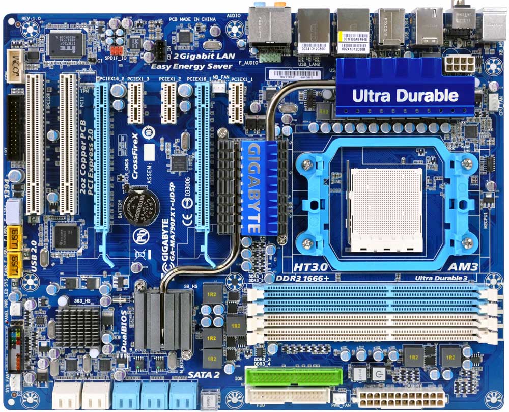 Gigabyte GA-MA790FXT-UD5P