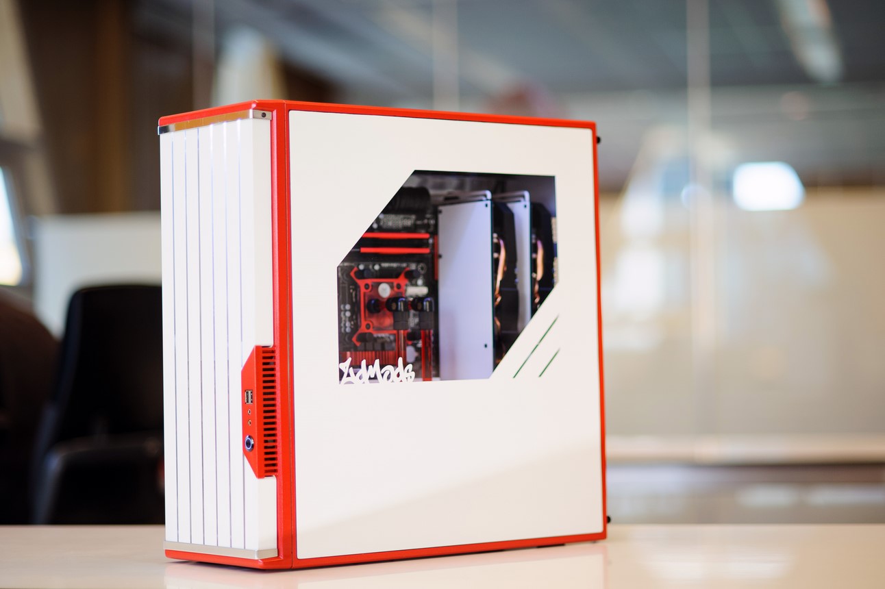 Modding : Meelobee - Project 180 : Lagencement revu du boitier a nécessité de profondes transformations.