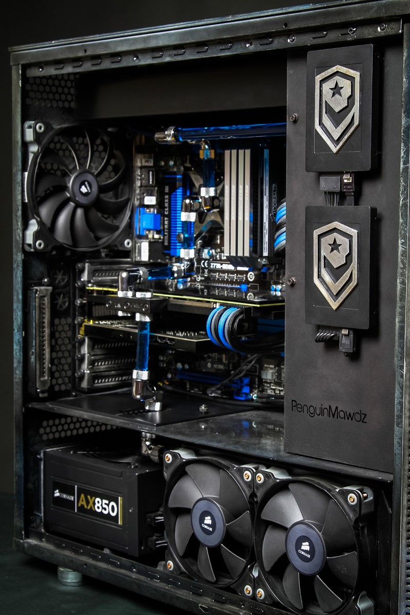 Modding : Johnny Stone - StarCraft Tribute : Des SSD en RAID 0 ?!