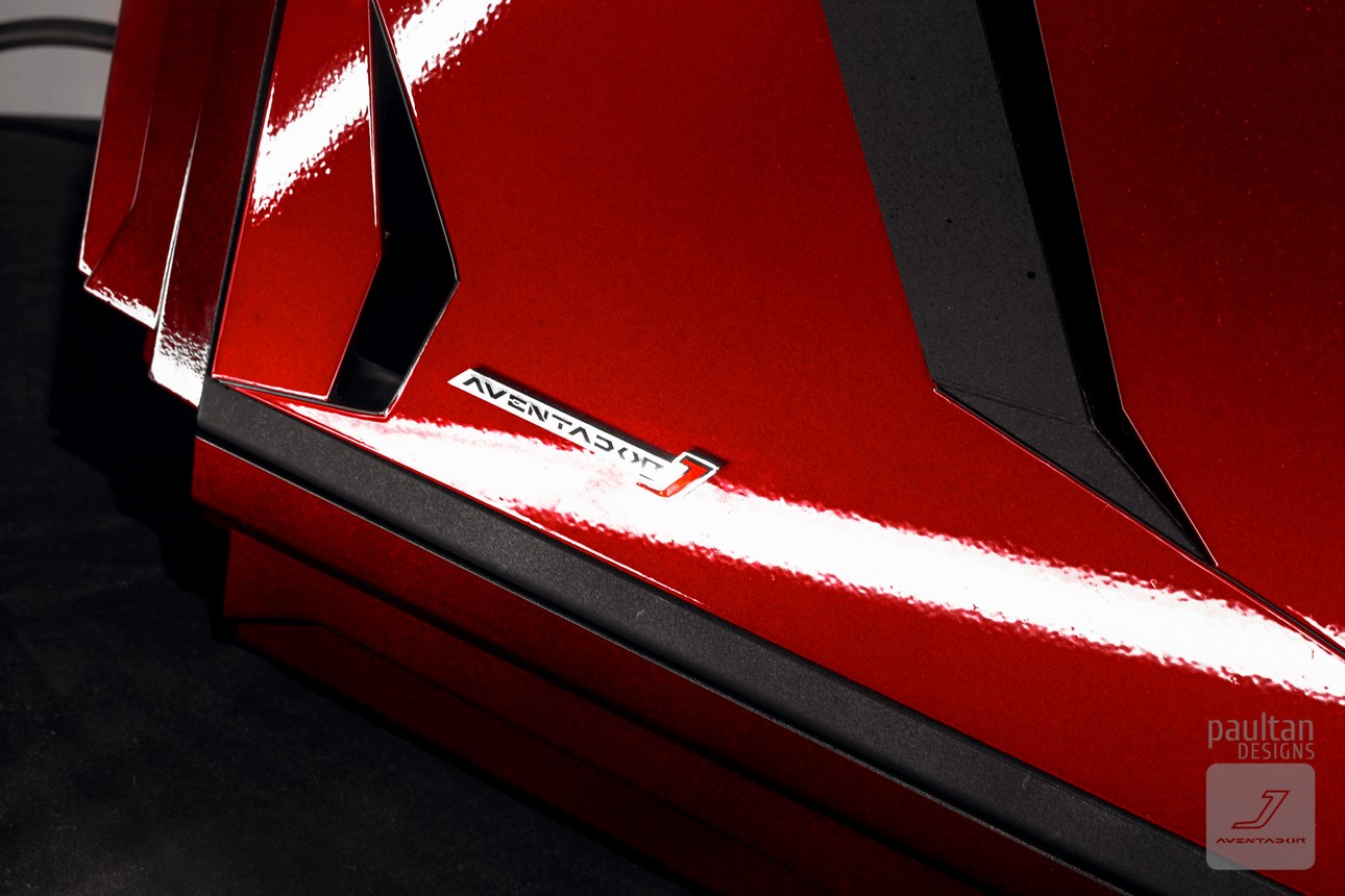 modding-paultan-aventadorj-08.jpgLes détails sont superbes, comme dhabitude avec ce moddeur.