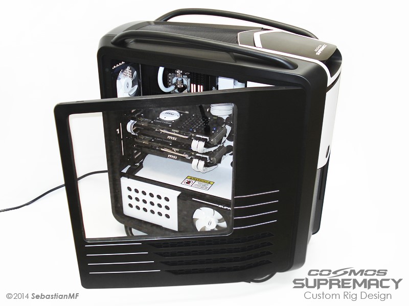 Modding : Sebastian MF - Cosmos Supremacy : La découpe de la porte est on ne peut plus banale, mais permet d'admirer l'intérieur.