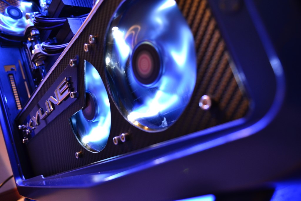 Modding : Ronnie Hara - Skyline GTR : Notre BX a gagné le Jacky Tuning Trophy 2002 de Roubaix avec moins de bling bling !