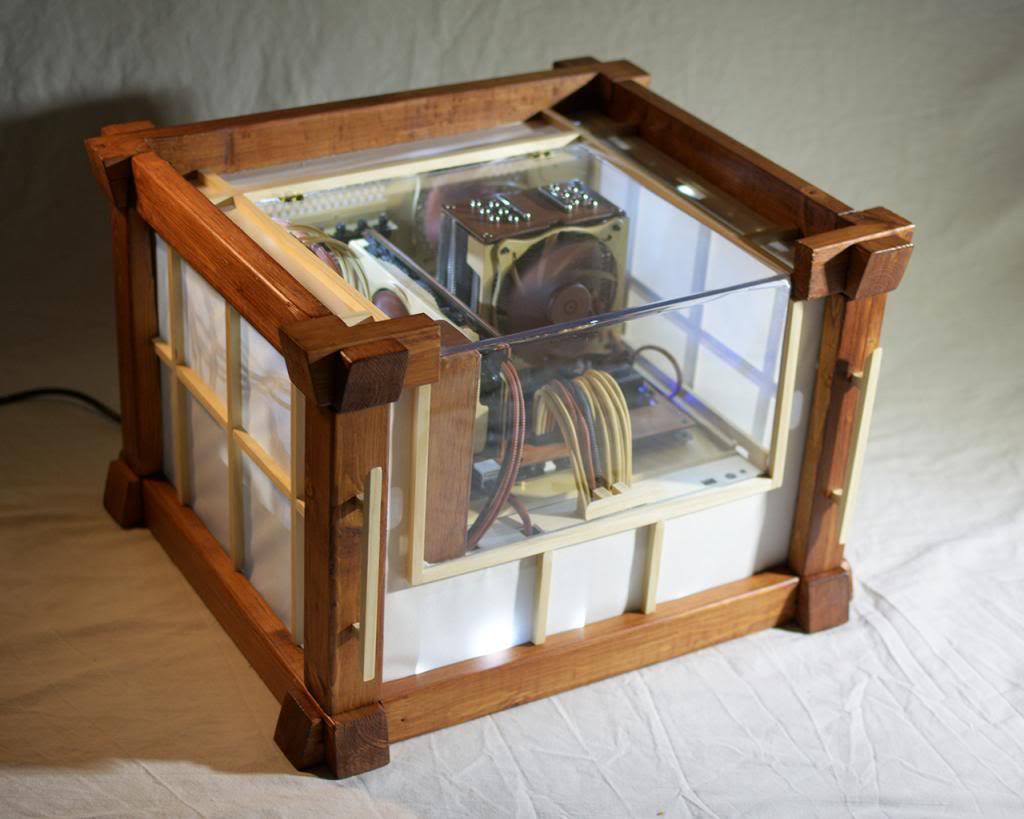 Modding : Ian Van Der Mijn - Kyubu : Mieux vaut avoir un extincteur à proximité. Juste au cas où hein !