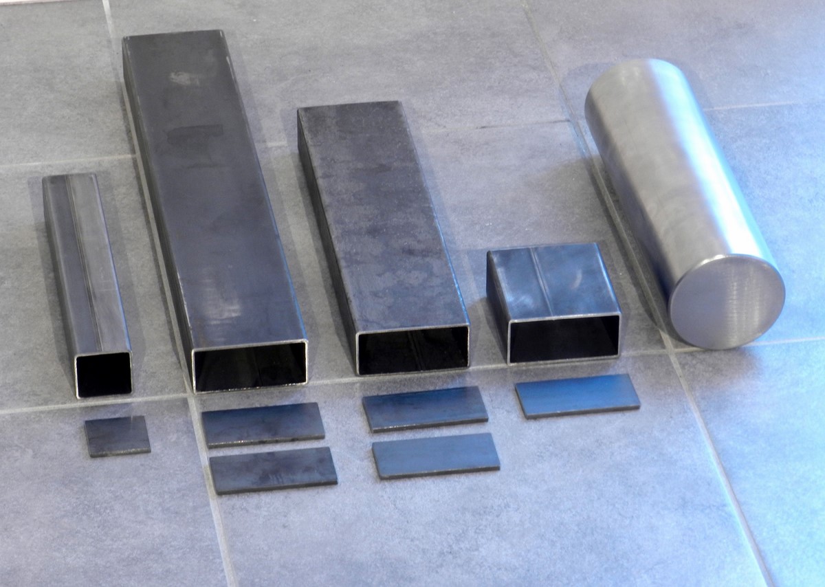 Modding : JDdesign - Stainless Tower : Des tubes, des plaques, et une bonne dose de savoir-faire.