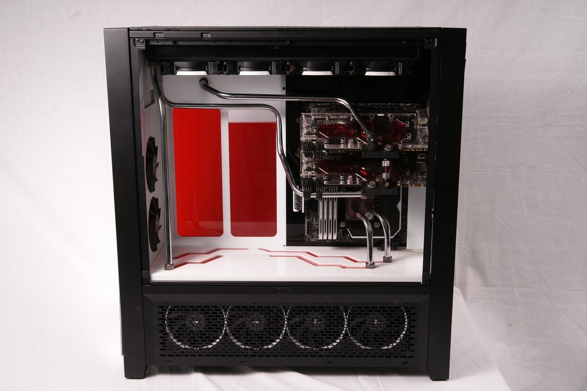 Modding : Twister7800gtx - Project Reflector 900D : Lallure générale est sobre, mais assez réussie.