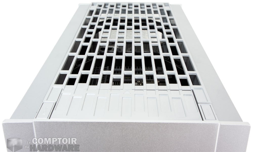 Le top dans toute sa longueur