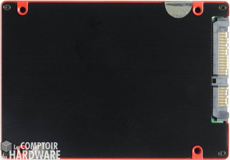 corsair force 3 gt derrière (il aime être dominé le cochon)