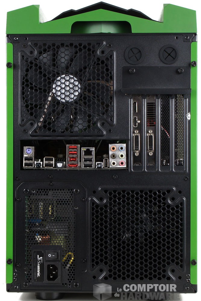 XPredator de pas devant