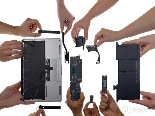 ifixit_demontage_air_2015.jpg