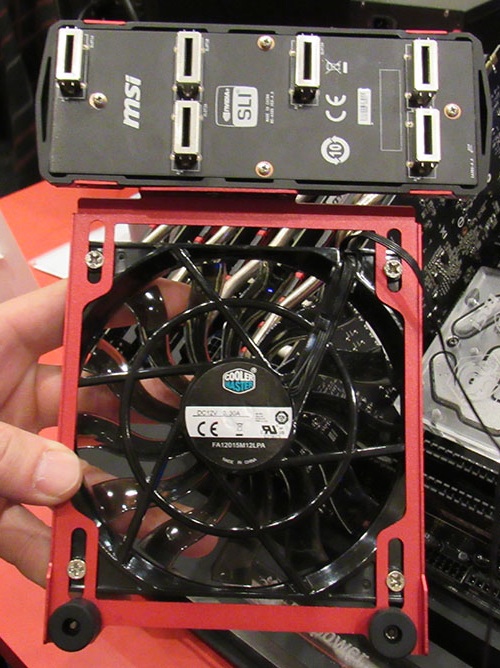 MSI CES Bridge 4-Way SLI Face arriere