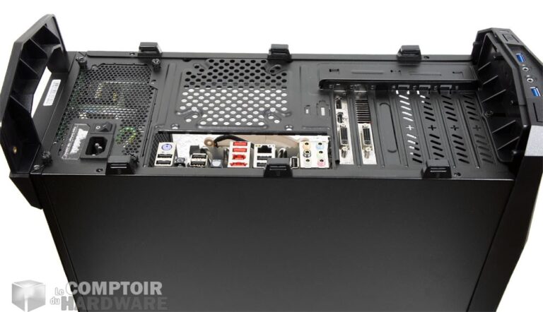 Sous la casquette du RVX01