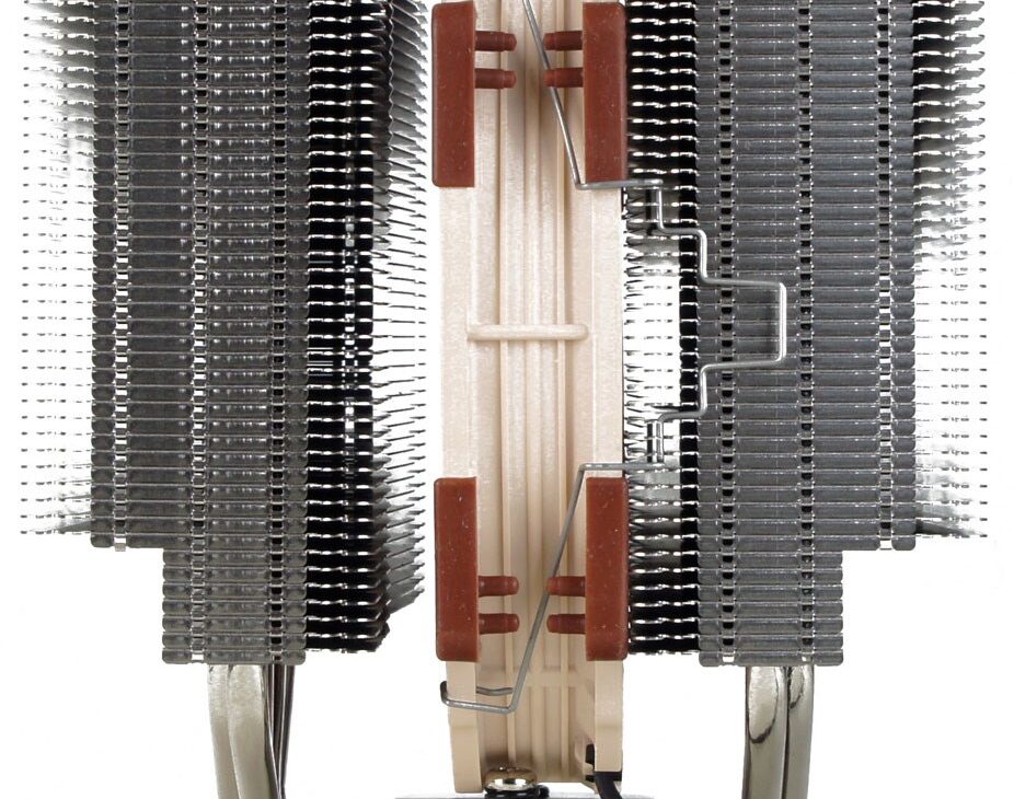 Vue latérale du NH-D15S