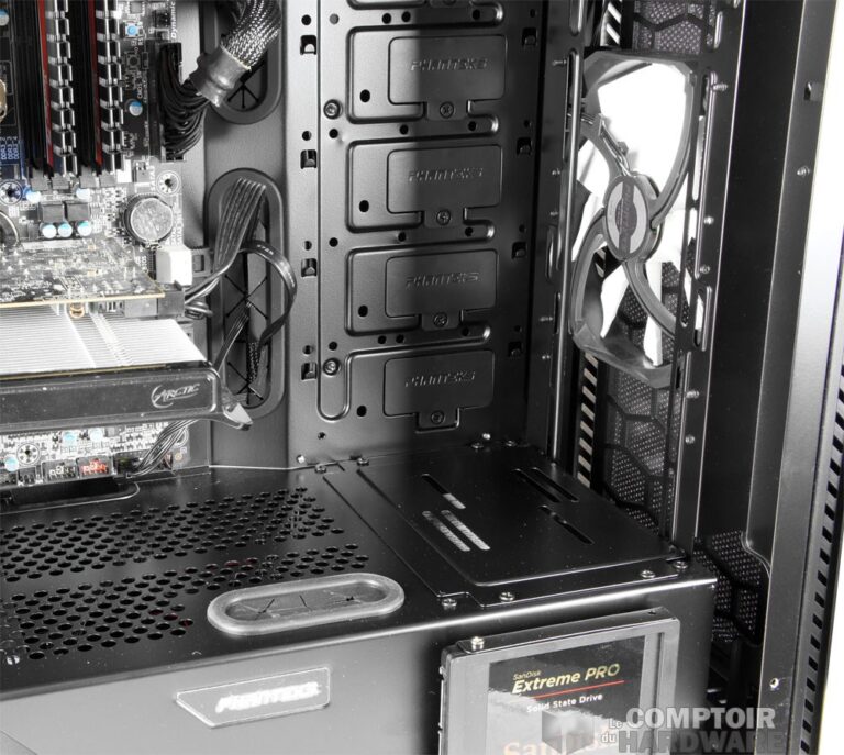 Ventilo, SSD et trappe dans l'Enthoo Pro M