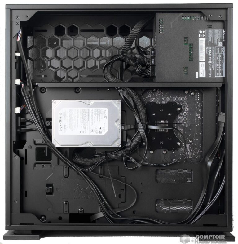 Derrière le plateau du 303