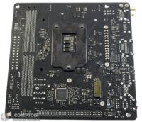 Le dos de la carte avec le port M2